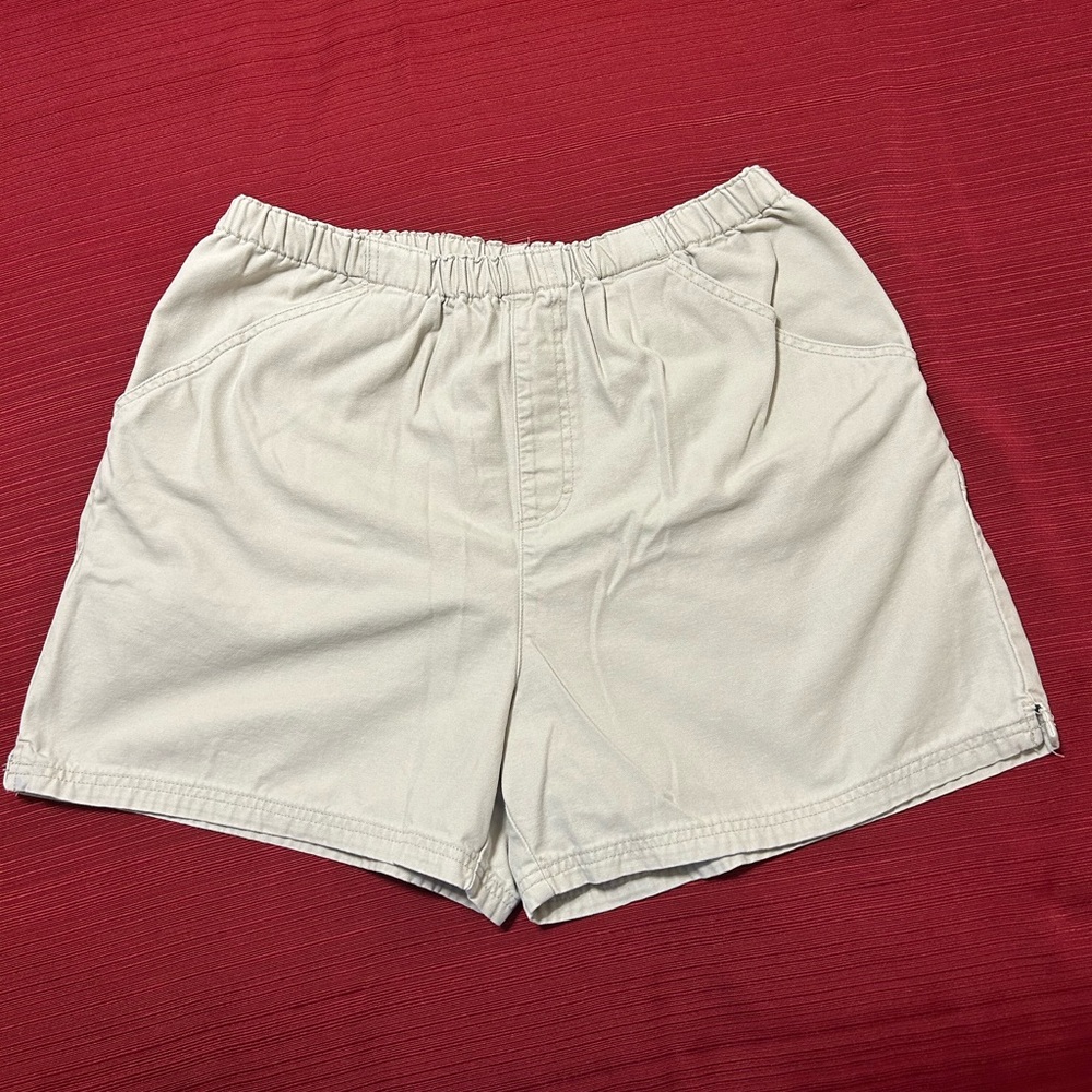 Eddie Bauer Womens Pull on Khaki Shorts size XL